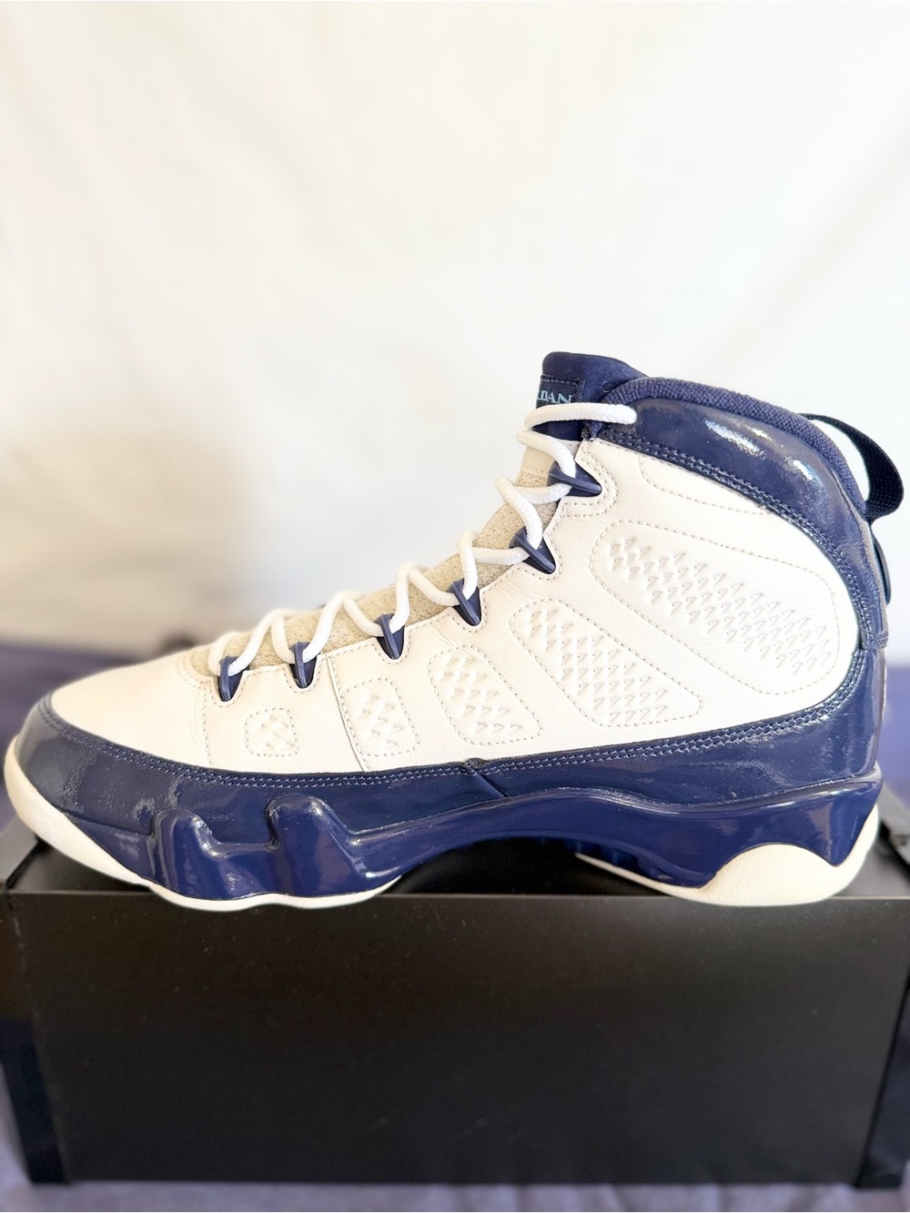AUTHENTIC Jordan 9 Retro Pearl Blue Size 10 302370-145 2019 PRE-OWNED - Picture 4 of 8
